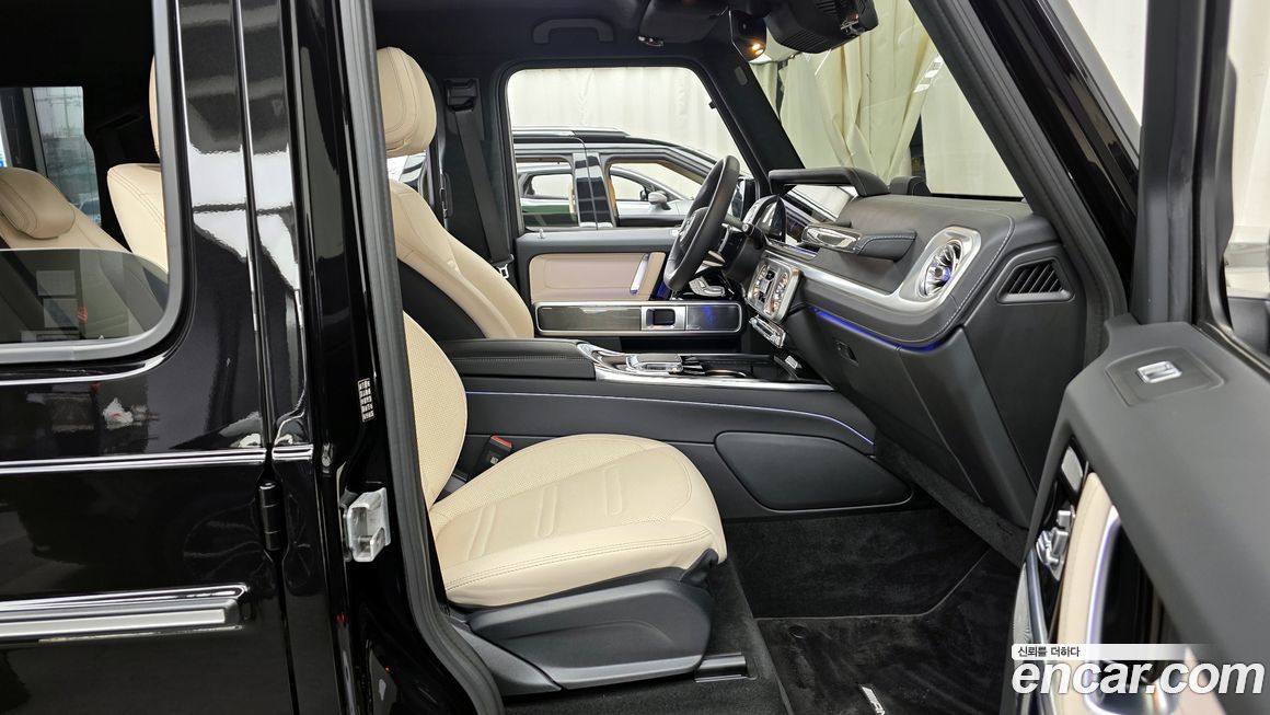 Mercedes-Benz G-Class 2025