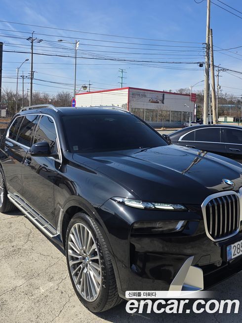BMW X7 2025