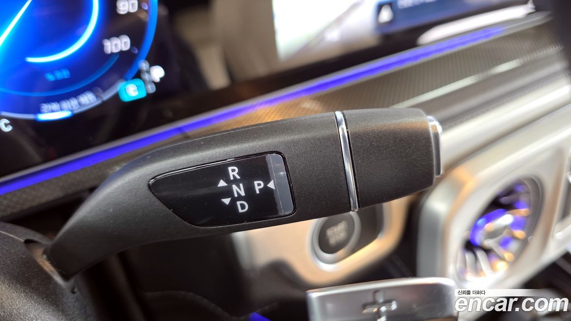 Mercedes-Benz G-Class 2025