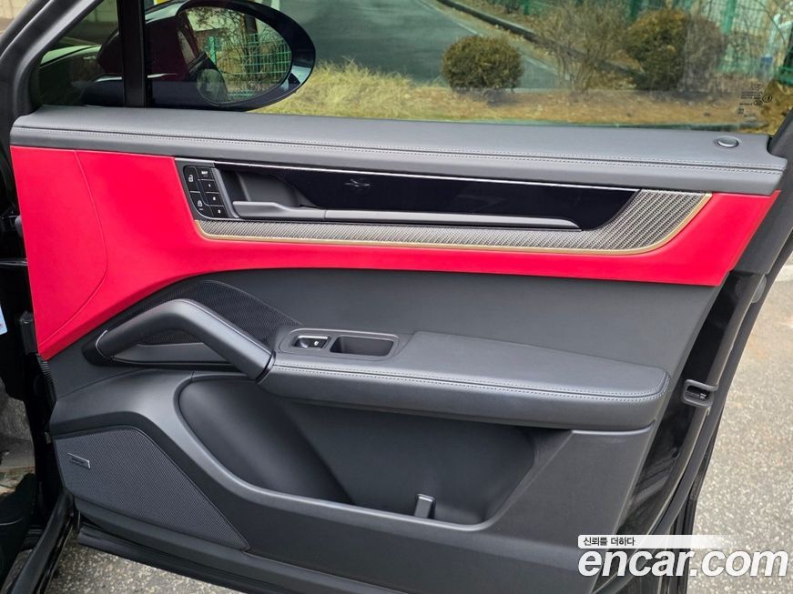 Porsche Cayenne 2025