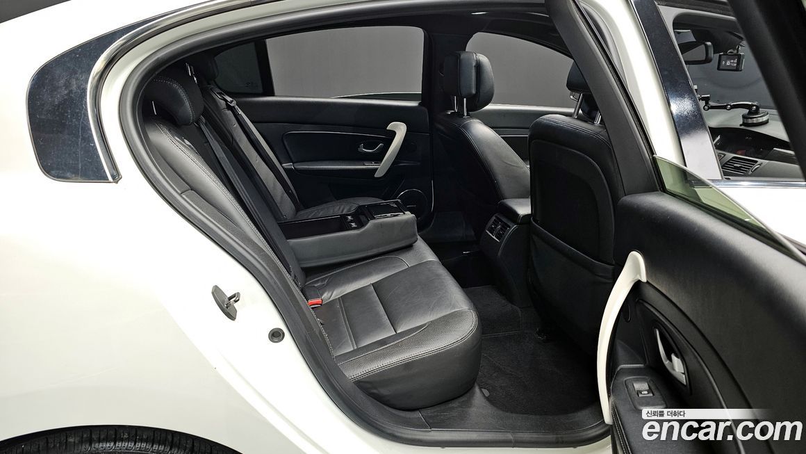 Renault-KoreaSamsung SM5  2013