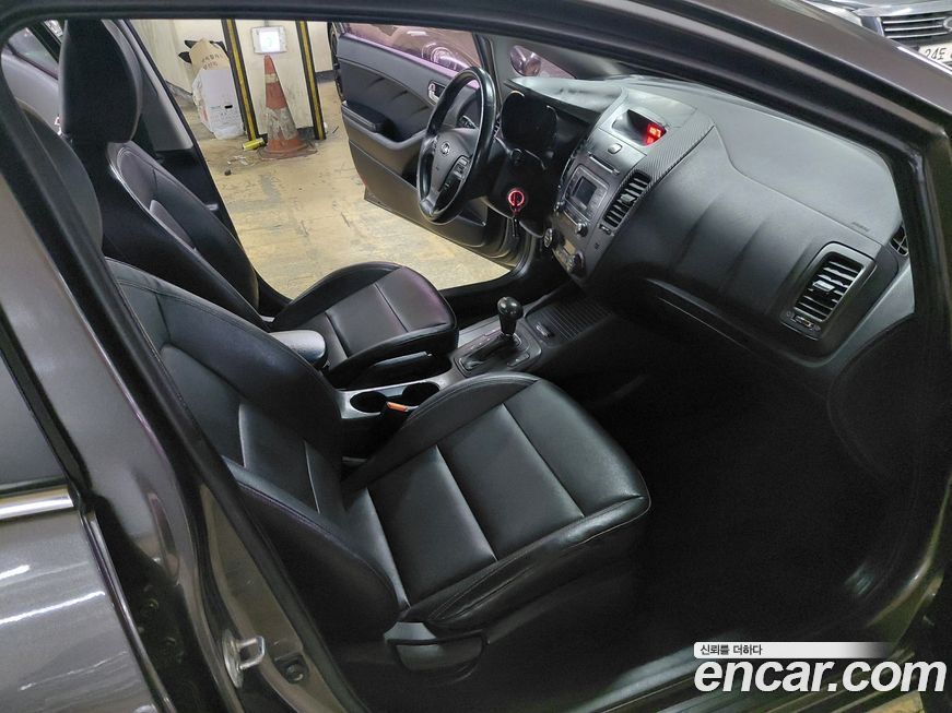 Kia K3 2013