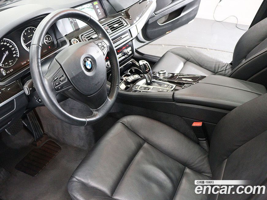 BMW 5-Series 2012