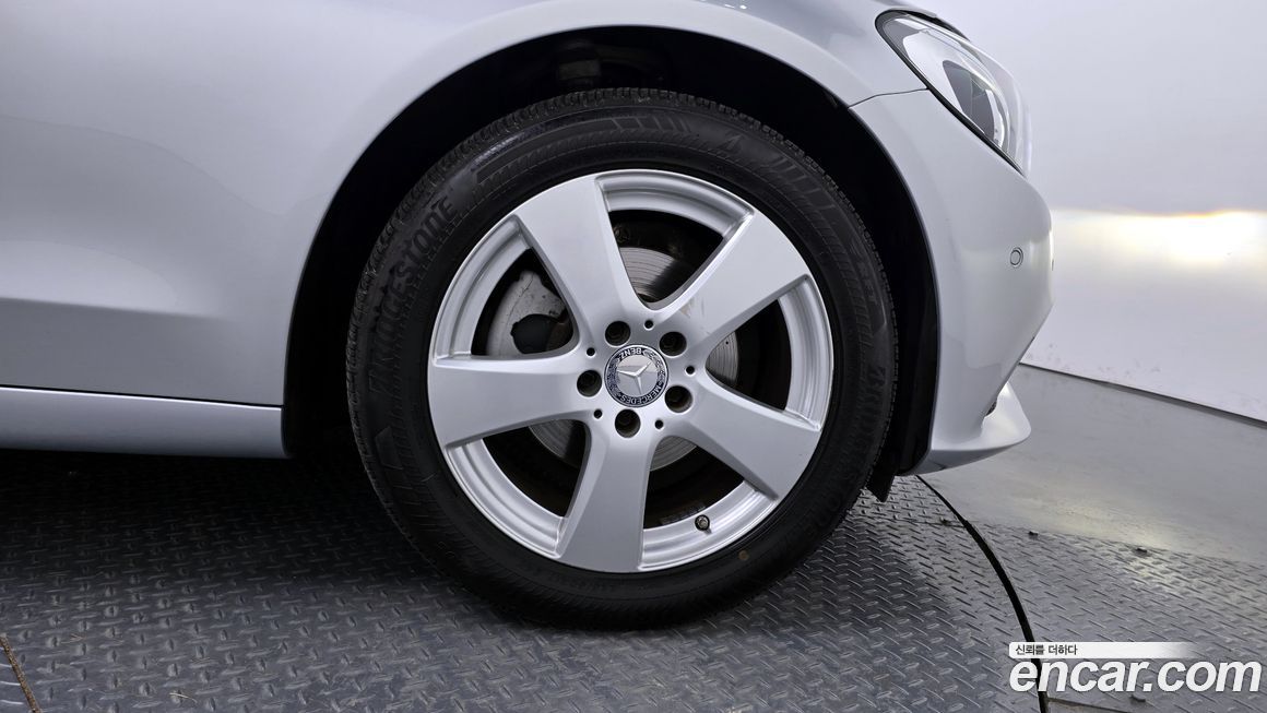 Mercedes-Benz C-Class 2016