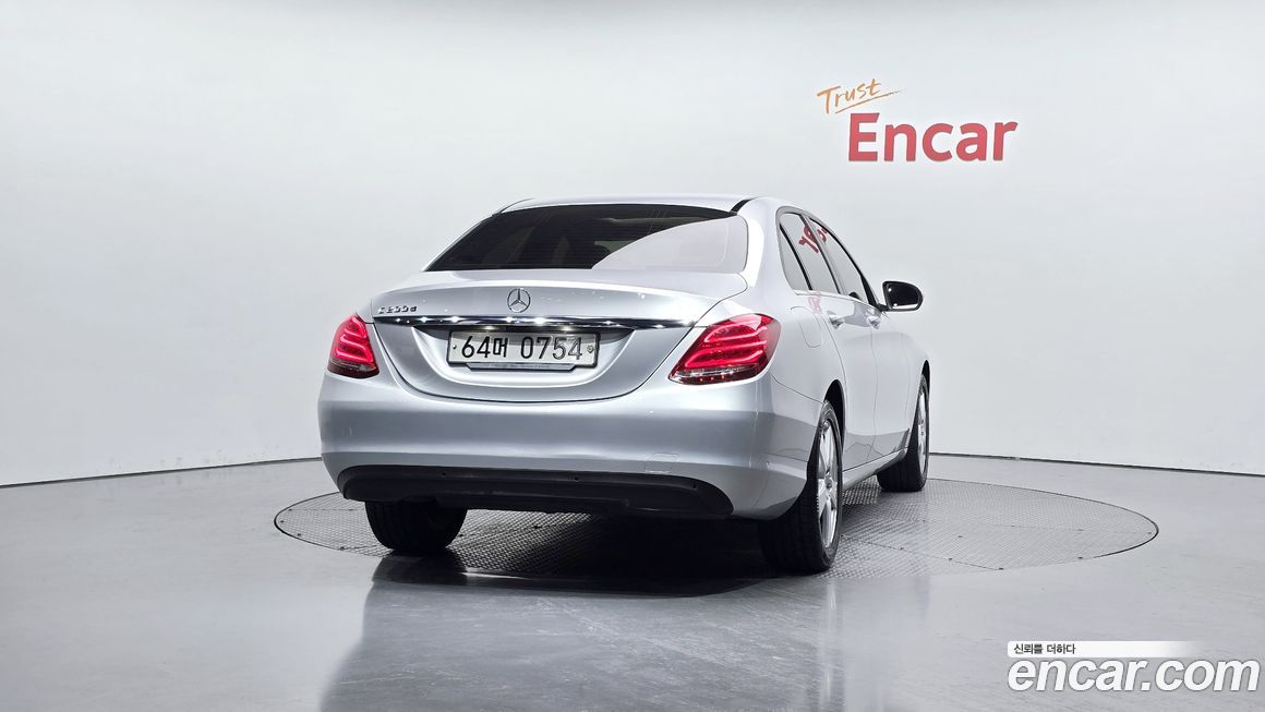 Mercedes-Benz C-Class 2016
