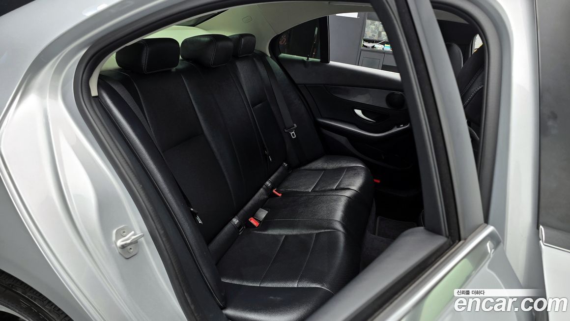 Mercedes-Benz C-Class 2016