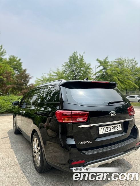 Kia Canival 2019