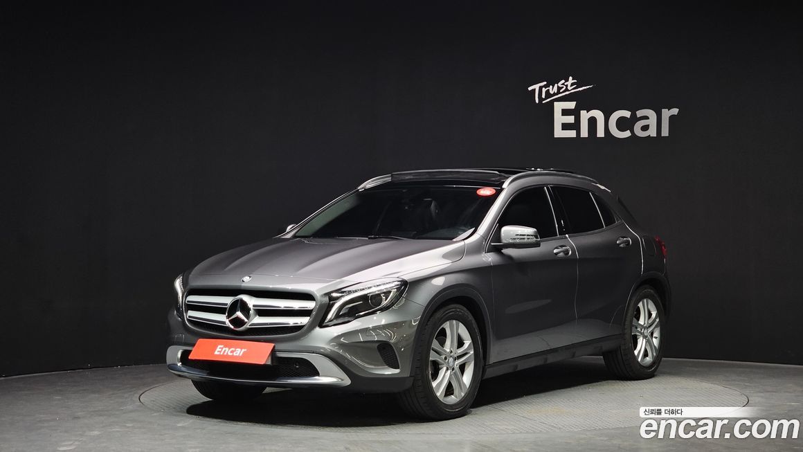 Mercedes-Benz GLA-Class 2015