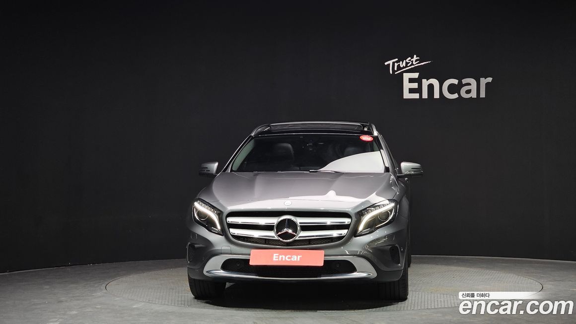 Mercedes-Benz GLA-Class 2015