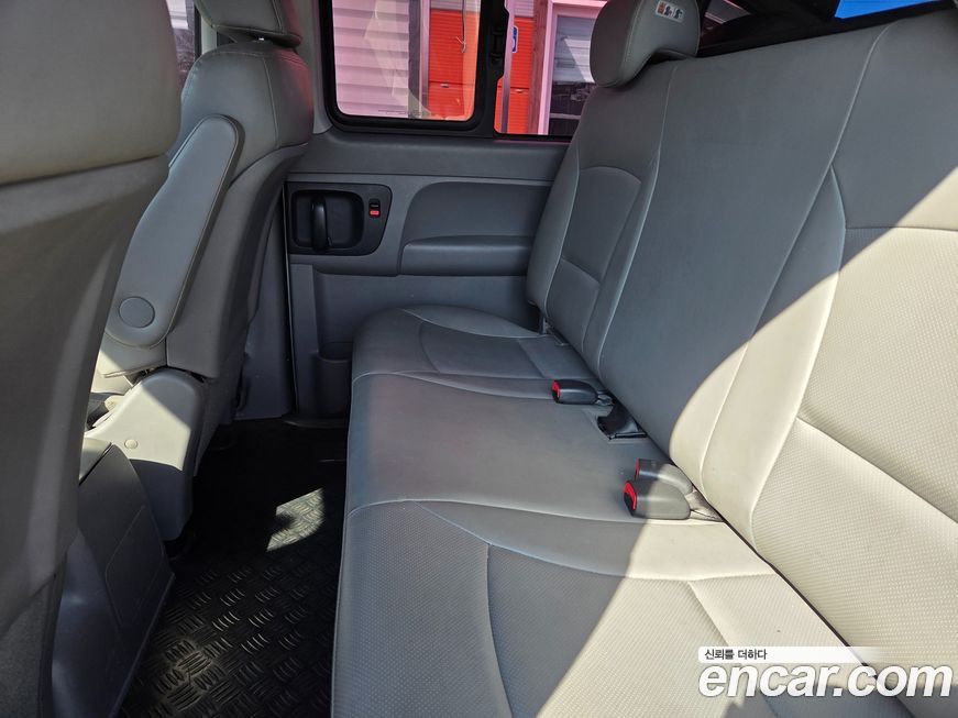 Hyundai Starex 2019