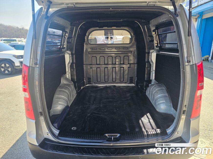 Hyundai Starex 2019