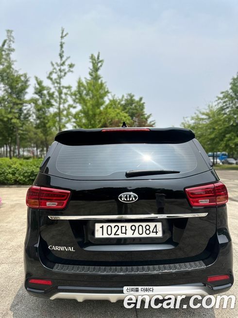 Kia Canival 2019