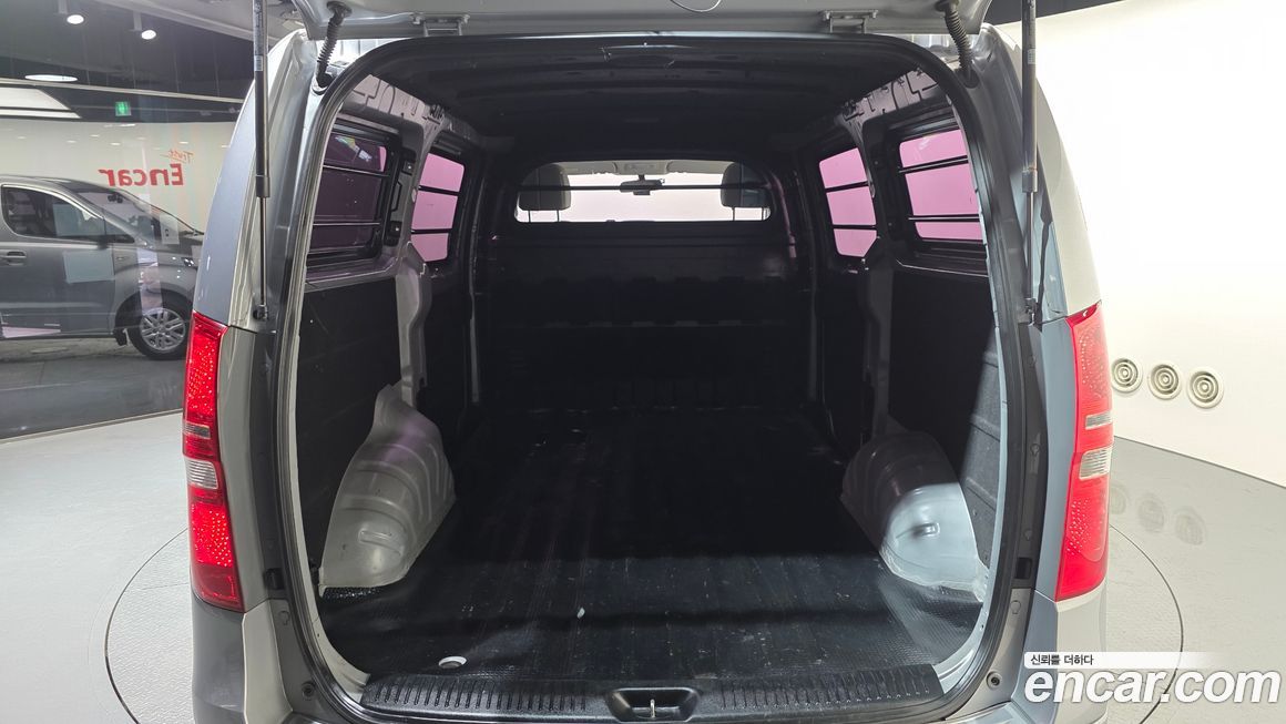 Hyundai Starex 2019