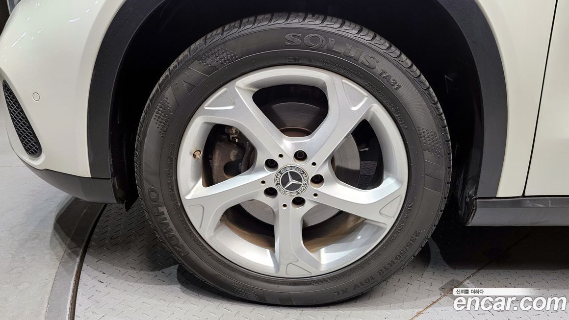 Mercedes-Benz GLA-Class 2018