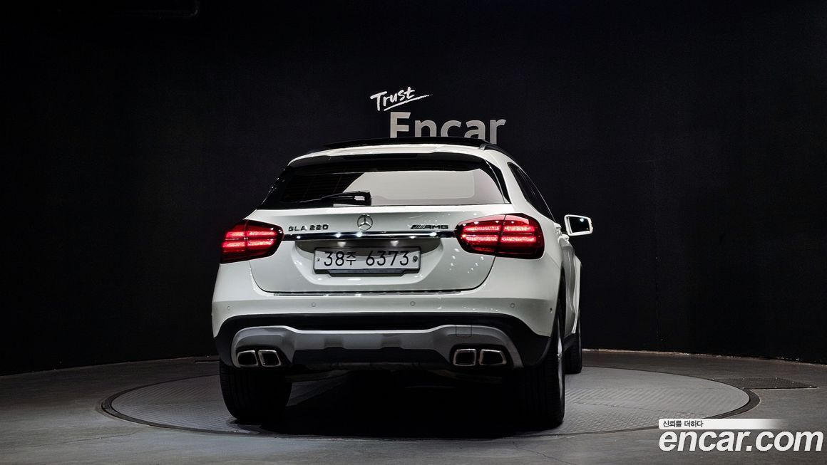 Mercedes-Benz GLA-Class 2018