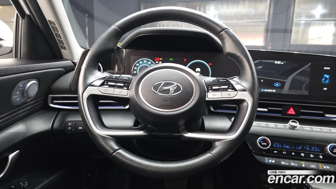 Hyundai AVANTE 2021