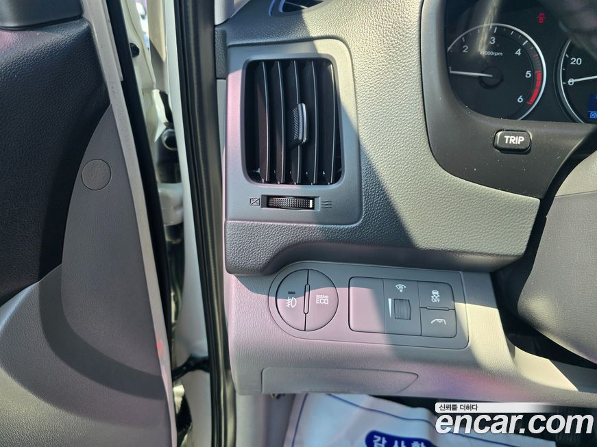 Hyundai Starex 2019
