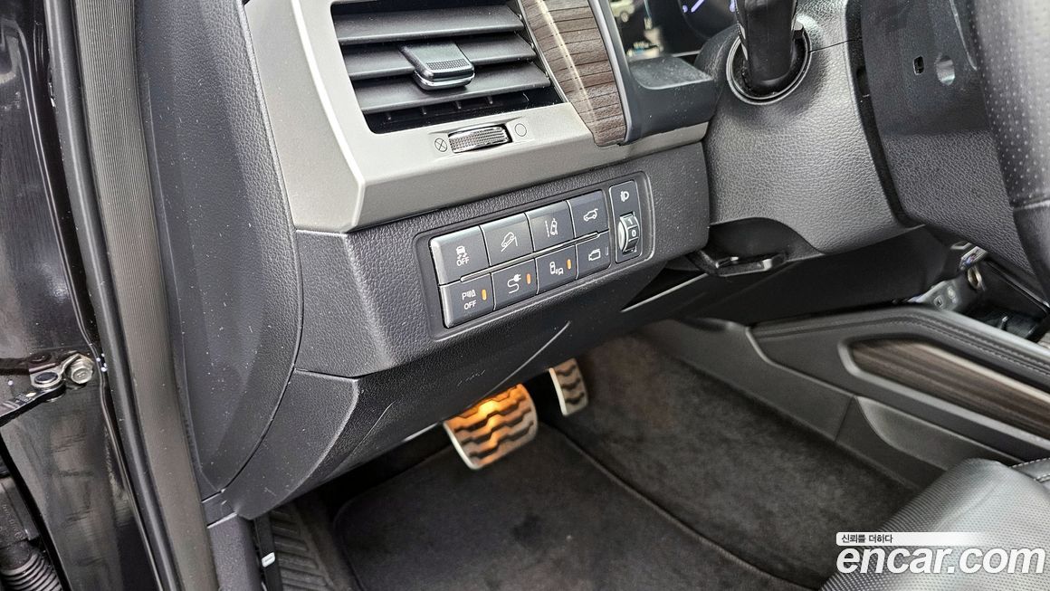 KG_Mobility_Ssangyong Rexton 2018