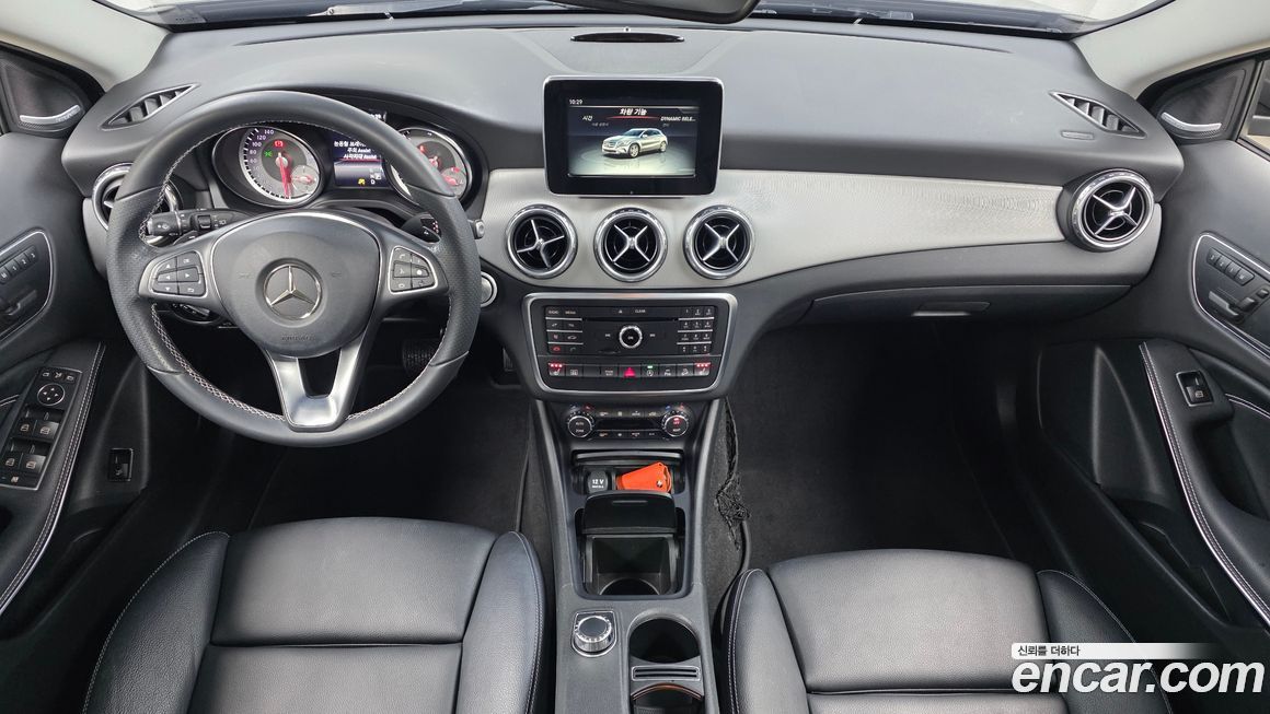 Mercedes-Benz GLA-Class 2017