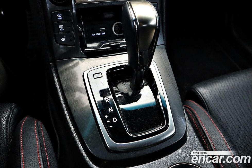 Hyundai Genesis 2016