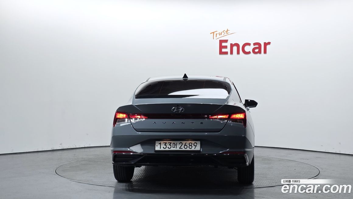 Hyundai AVANTE 2022