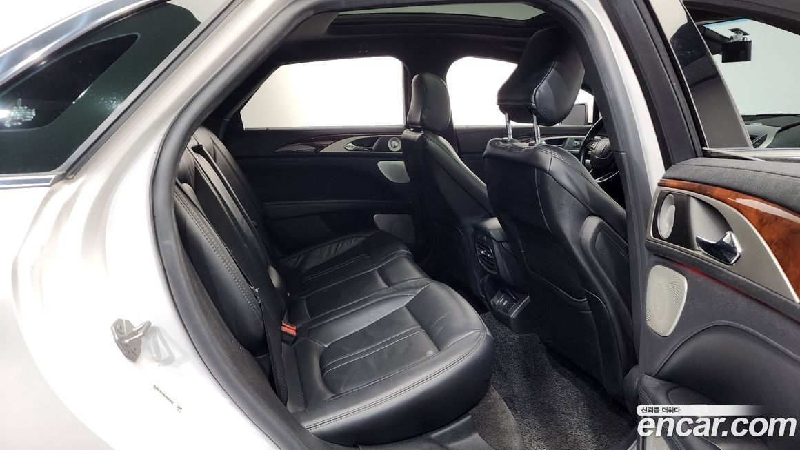 Lincoln MKZ 2020