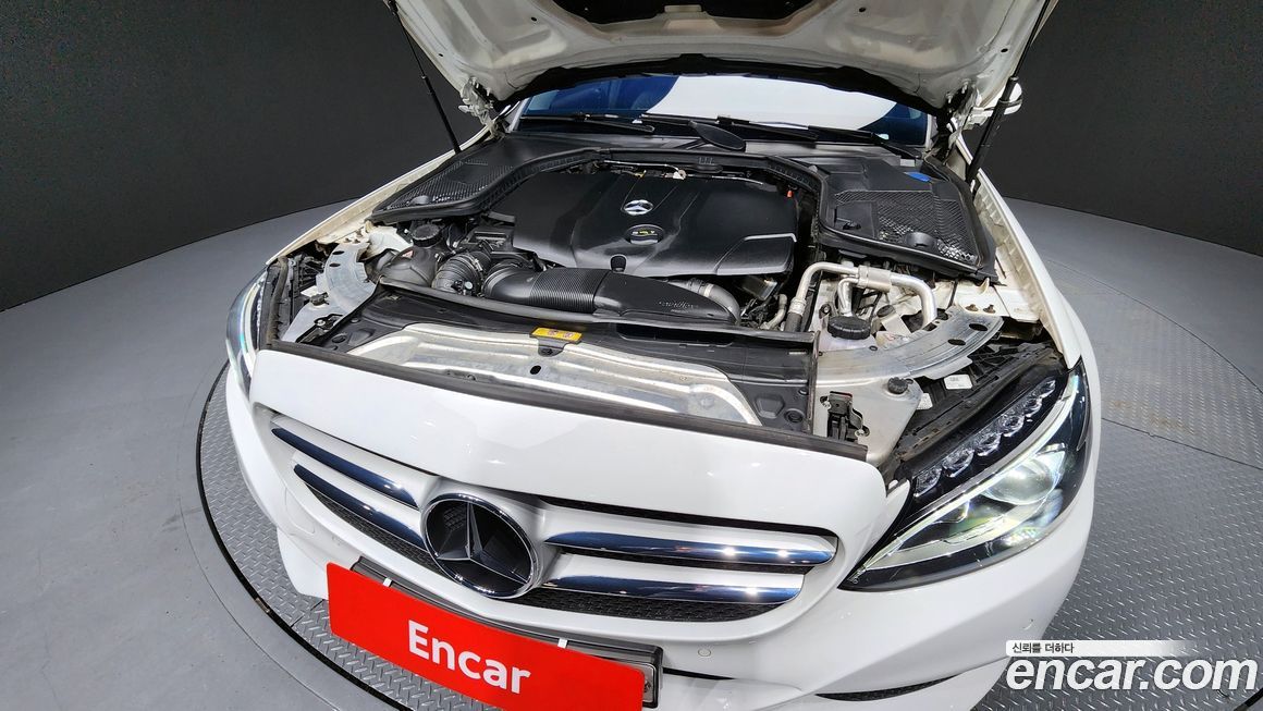 Mercedes-Benz C-Class 2018