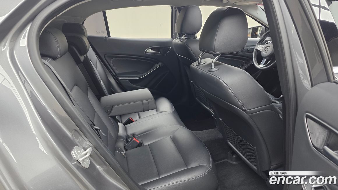 Mercedes-Benz GLA-Class 2017