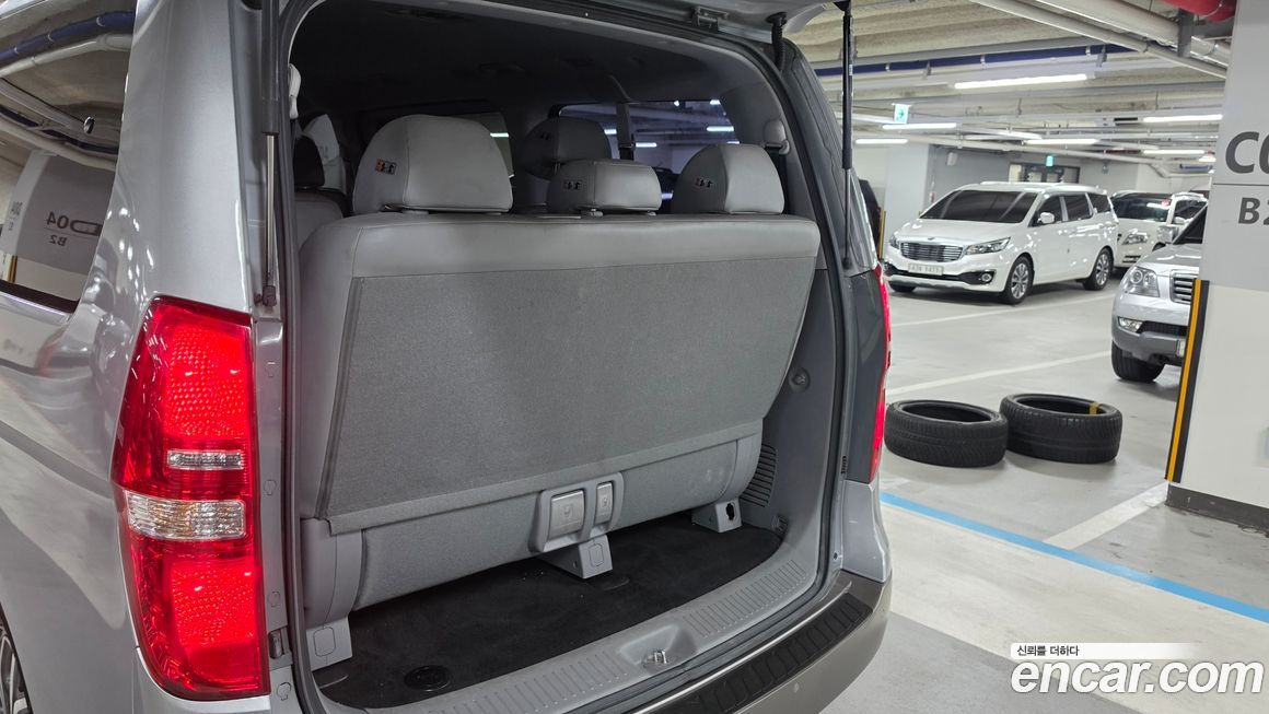 Hyundai Starex 2019