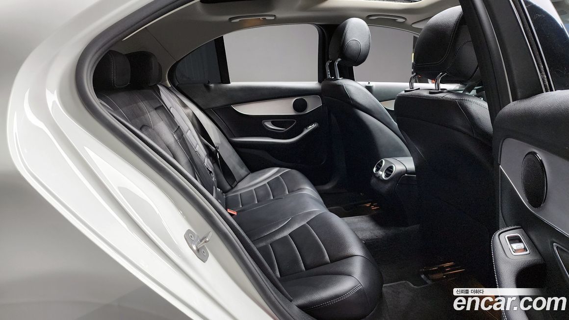 Mercedes-Benz C-Class 2018