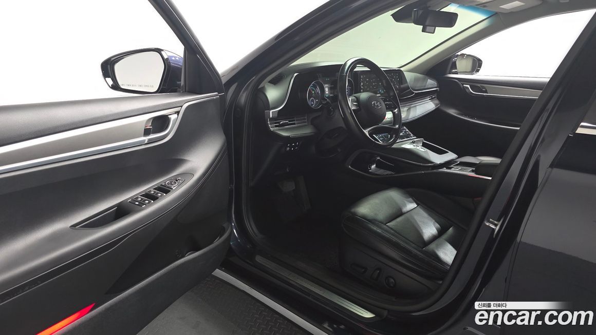 Hyundai Grandeur 2020