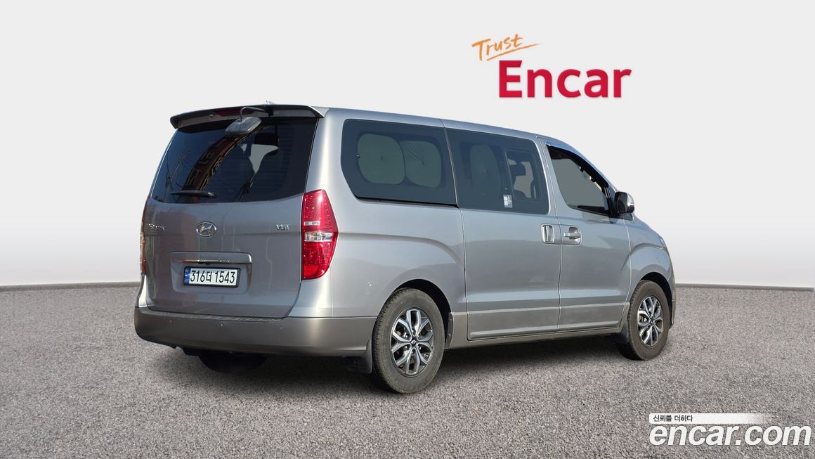 Hyundai Starex 2018