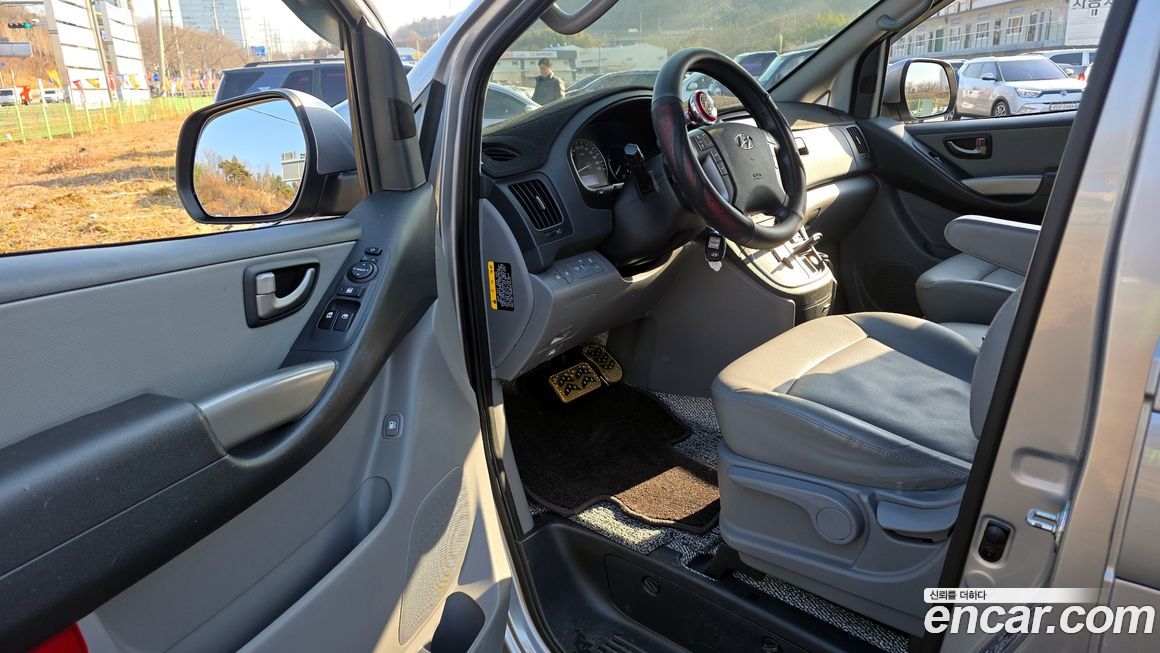 Hyundai Starex 2018