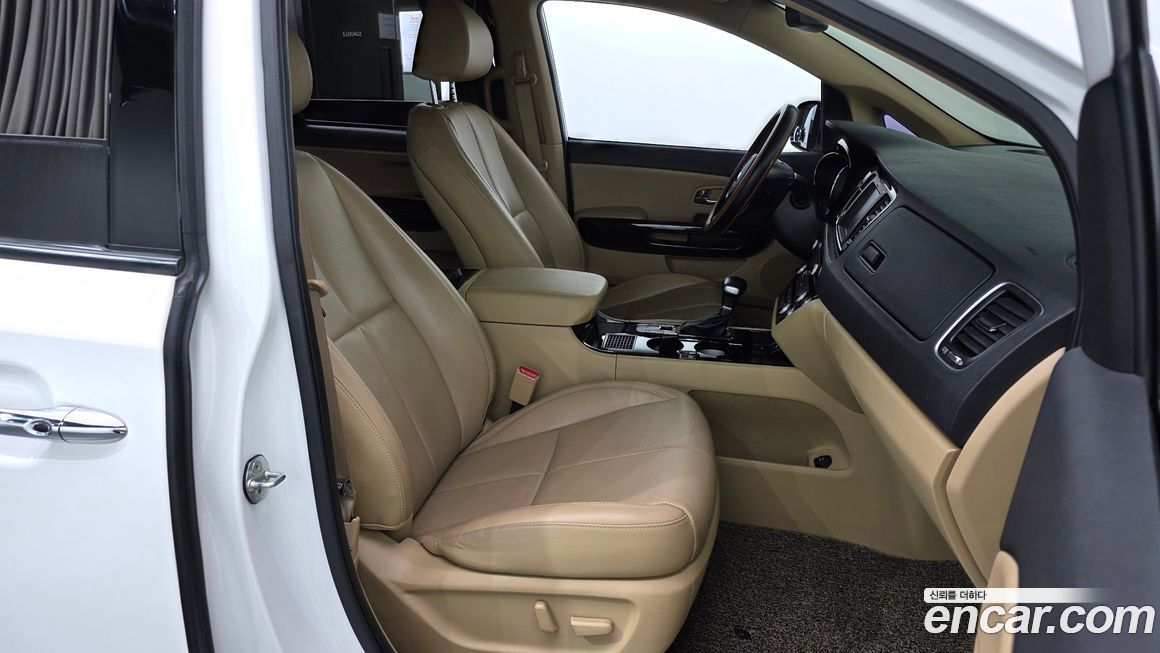 Kia Canival 2019