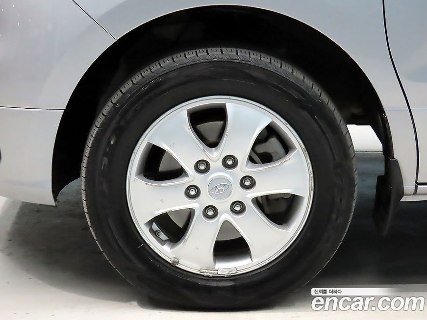 Hyundai Starex 2019