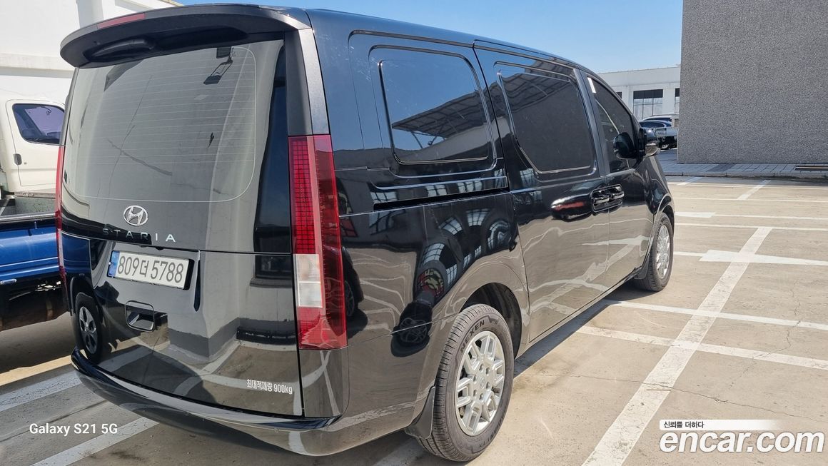 Hyundai Staria 2023