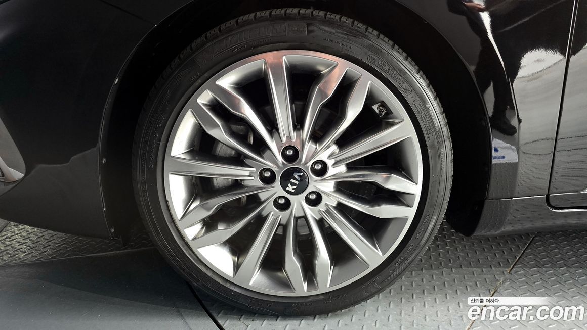 Kia K7 2021