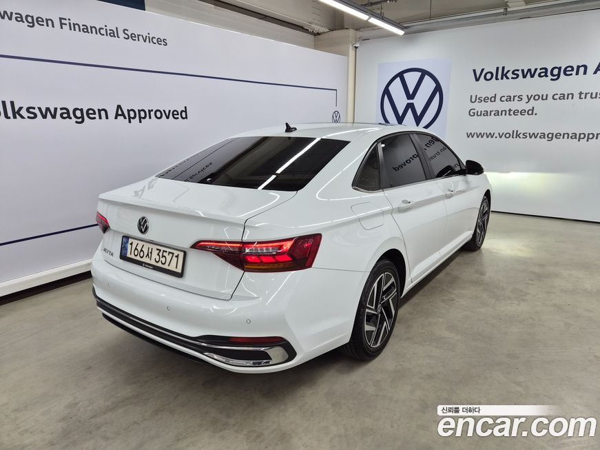 Volkswagen Jetta 2023