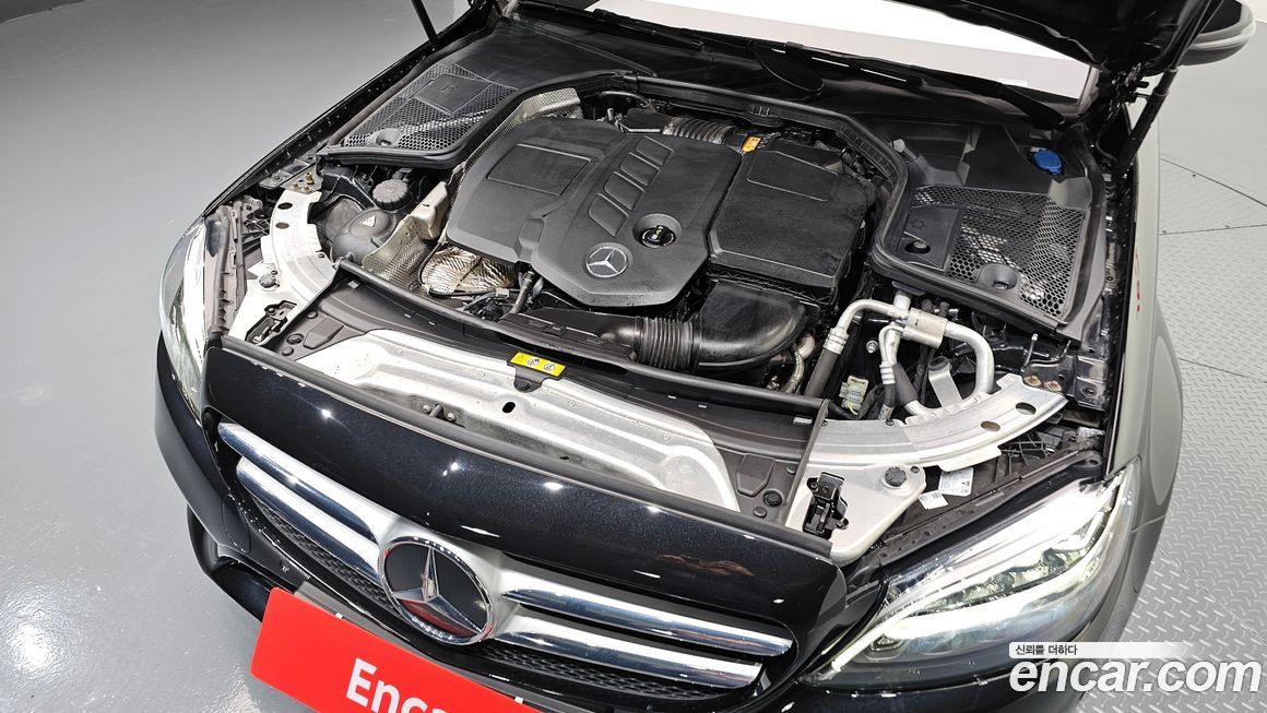 Mercedes-Benz C-Class 2020