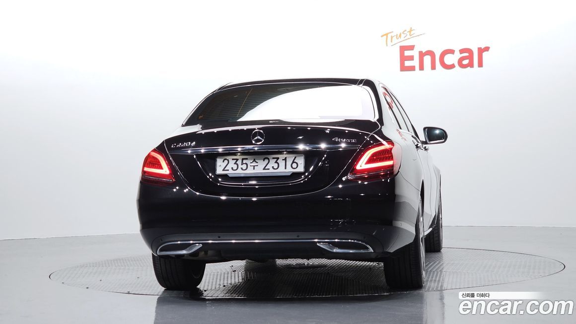 Mercedes-Benz C-Class 2020