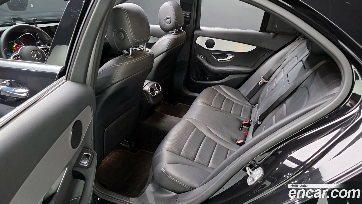 Mercedes-Benz C-Class 2020