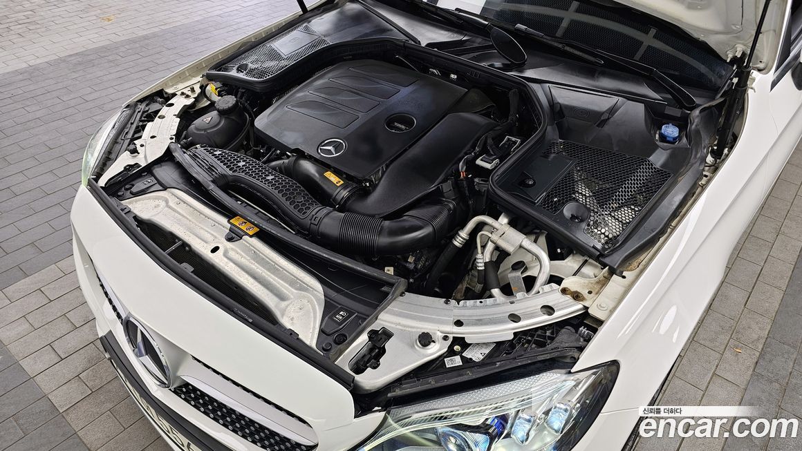 Mercedes-Benz C-Class 2020