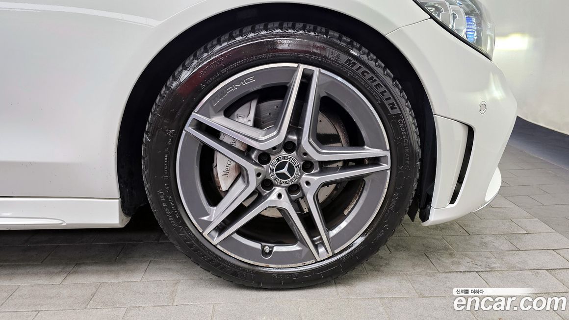 Mercedes-Benz C-Class 2020