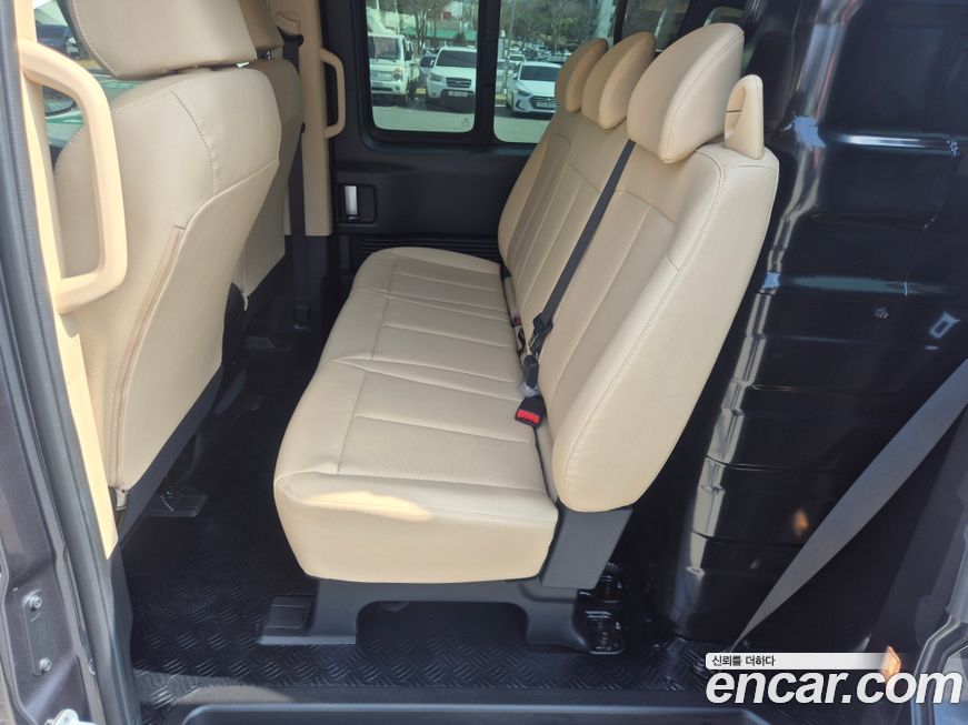 Hyundai Staria 2024
