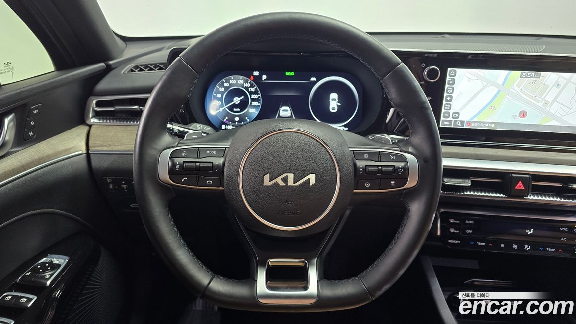 Kia K5 2023