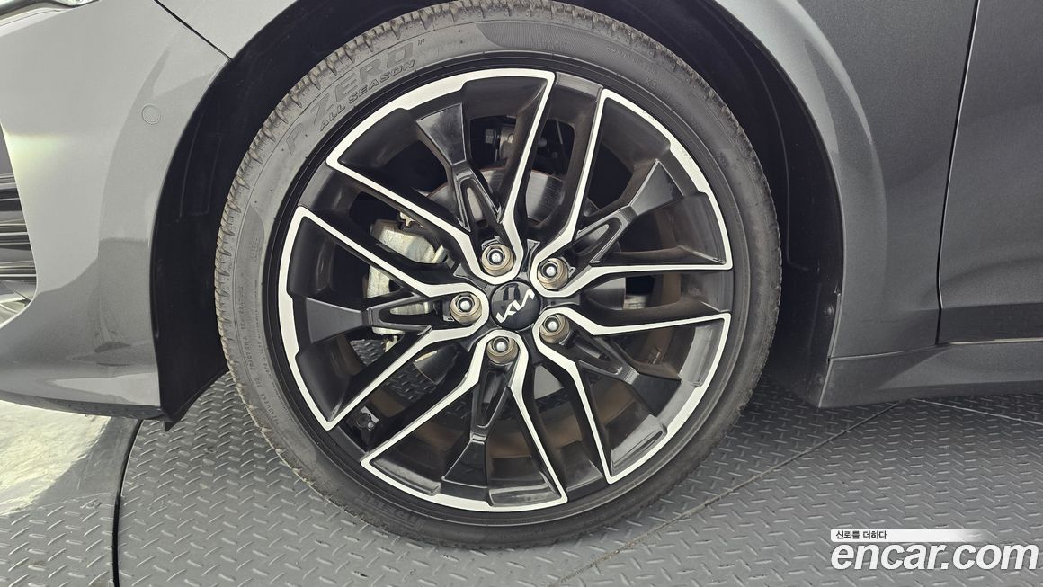 Kia K5 2023