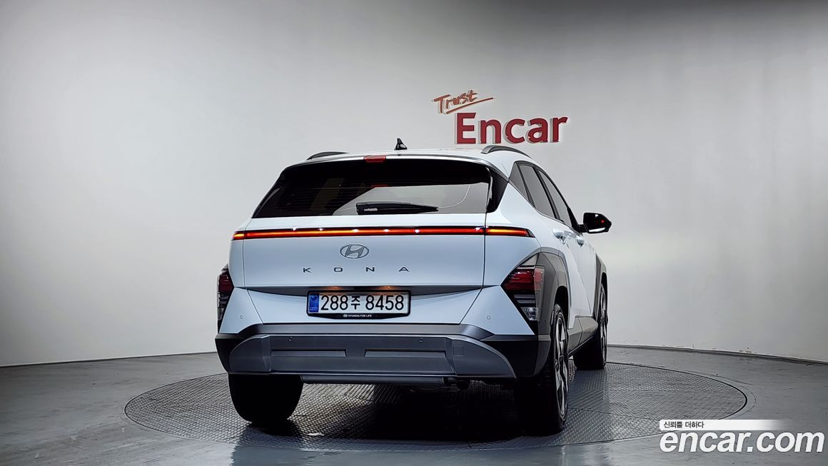 Hyundai Kona 2025
