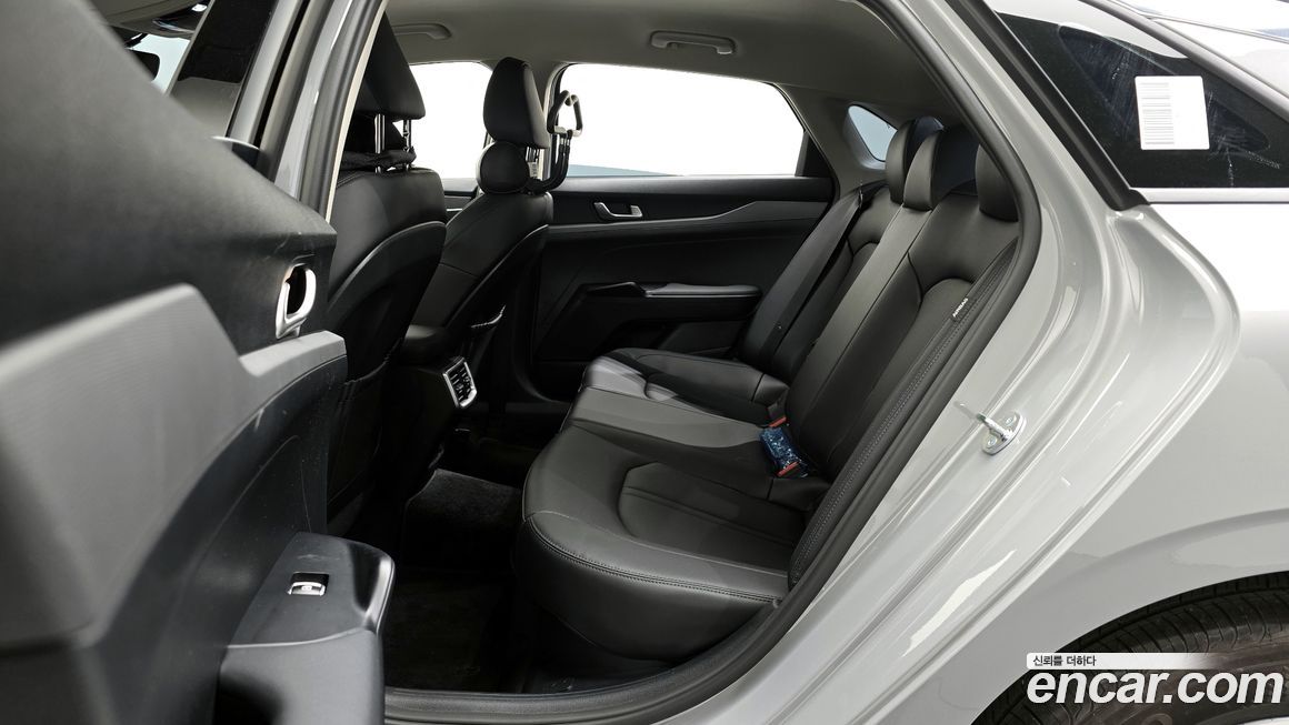 Kia K5 2025