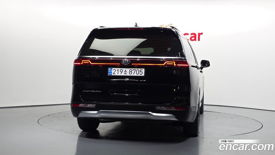 Kia Canival 2021