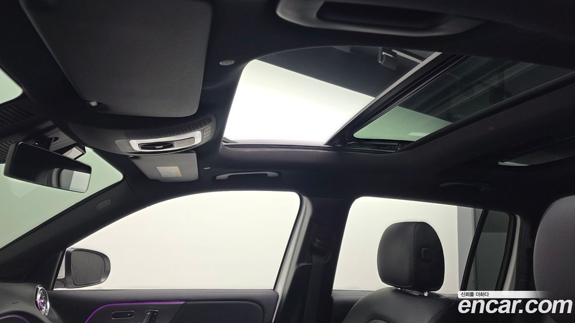 Mercedes-Benz GLB-Class 2021